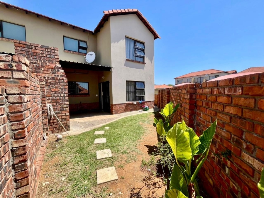 3 Bedroom Property for Sale in Waterval East North West